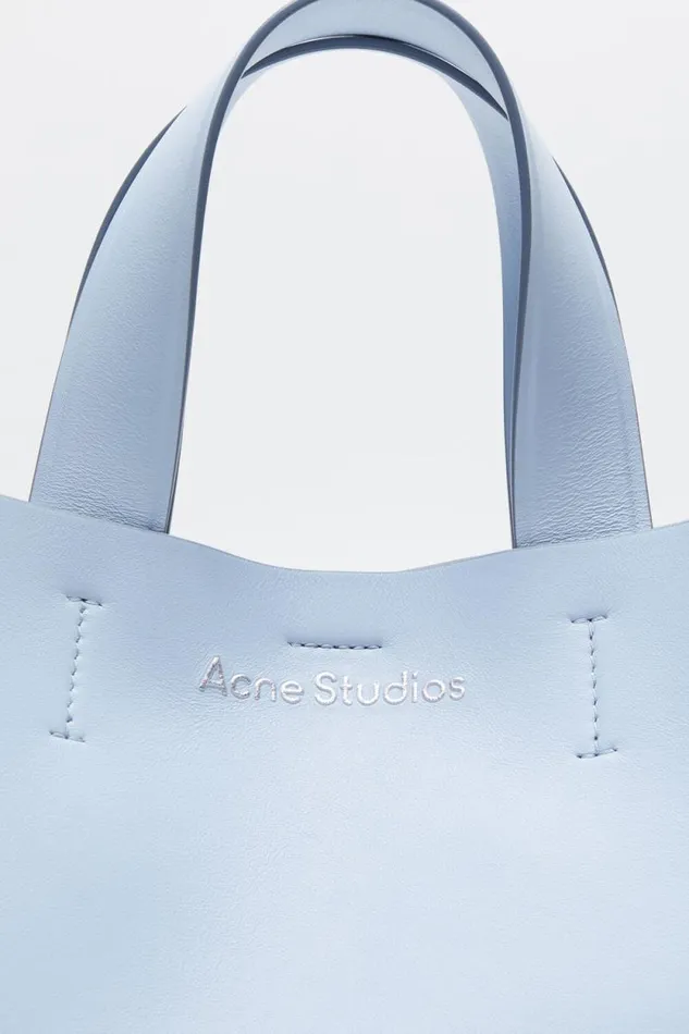 Acne Studios Musubi Midi Tote Baby Bluebrown Men Bags Acne Studios Musubi Midi Tote Baby Bluebrown Men Bags