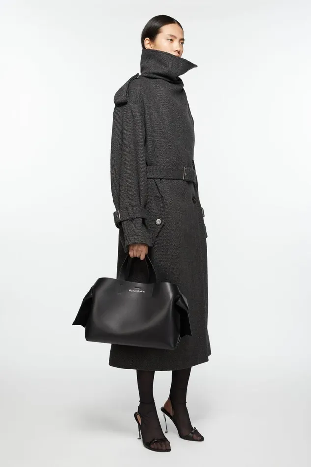 Acne Studios Musubi Midi Tote Black Men Bags Acne Studios Musubi Midi Tote Black Men Bags