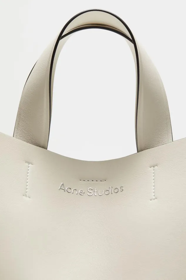 Acne Studios Musubi Midi Tote Whiteblack Women Bags Acne Studios Musubi Midi Tote Whiteblack Women Bags