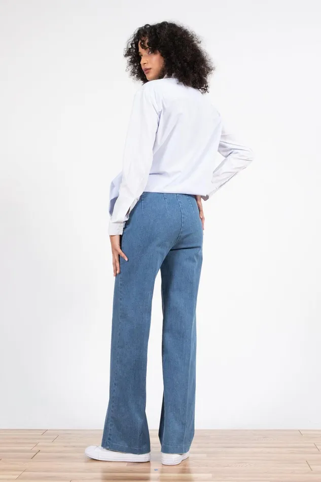 Avenue Montaigne FLAVIA Light Denim Women Pants