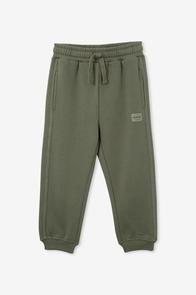 Boys 214 Sweatshirts and Sweatpants Cotton On Marco Trackpant Swag Green