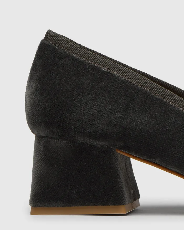 Castaer Niebla243 Plomo Women Heels