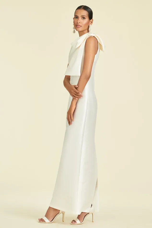 Ceremony Women Sachin and Babi Bonnie Gown 8211 Ivory