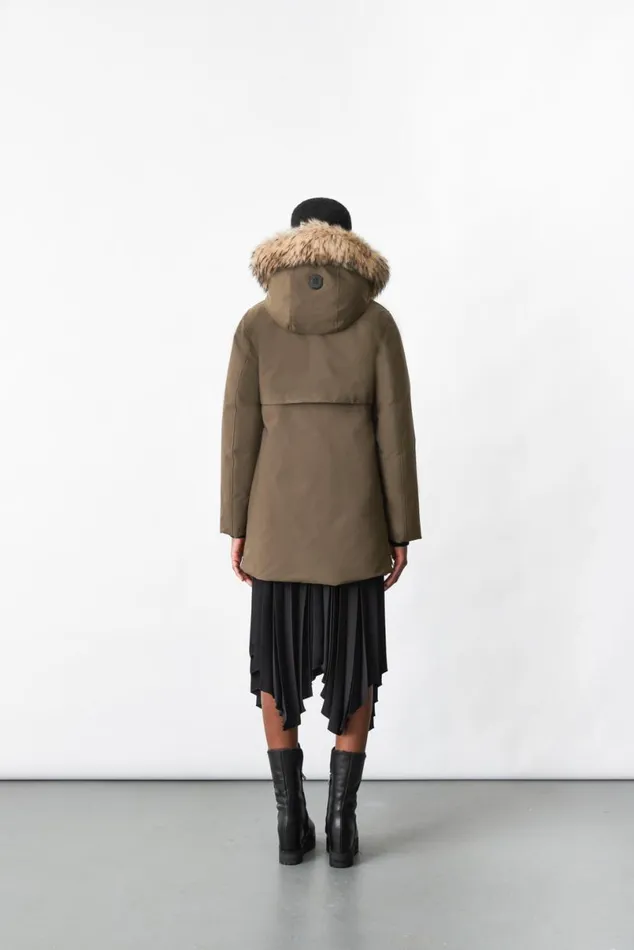 Downs and Jackets Women Mackage KINSLEE 2in1 Oversized Down Parka With Bib And Natural Fur Black