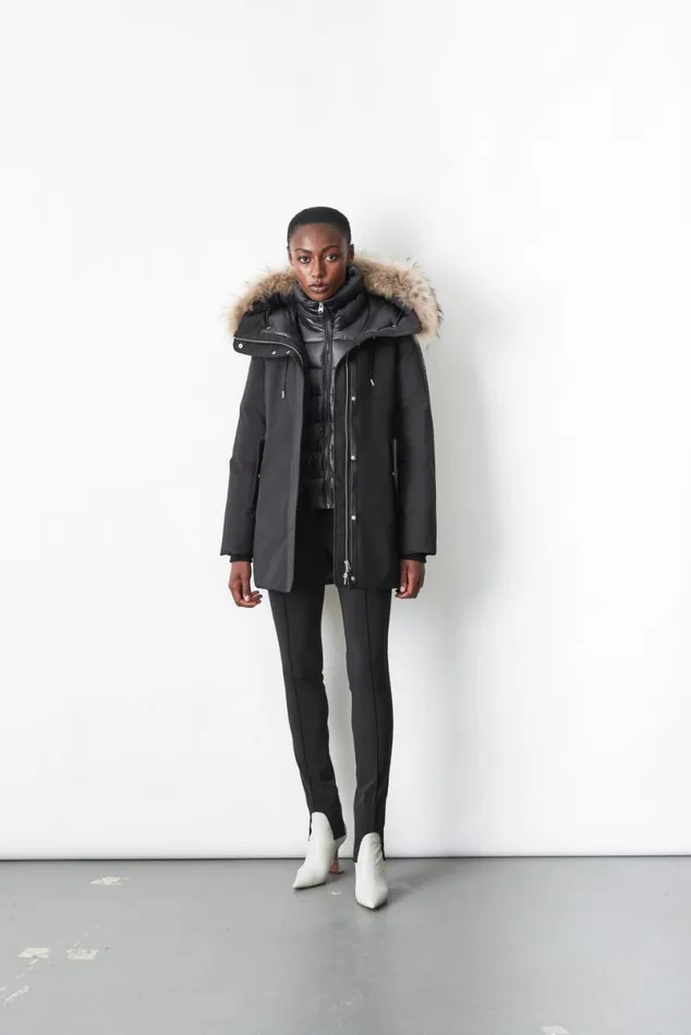 Downs and Jackets Women Mackage KINSLEE 2in1 Oversized Down Parka With Bib And Natural Fur Black