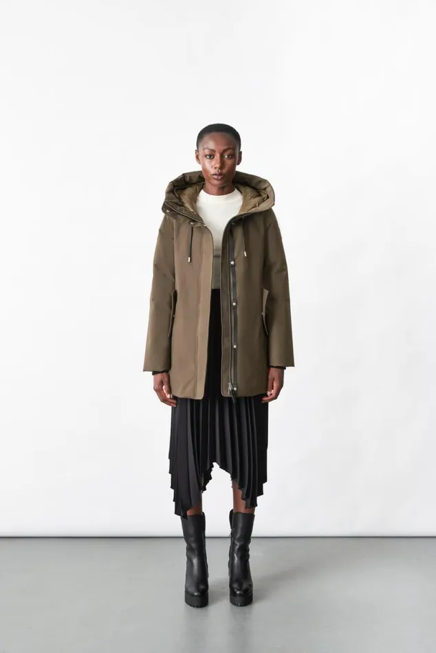 Downs and Jackets Women Mackage KINSLEE 2in1 Oversized Down Parka With Bib And Natural Fur Black