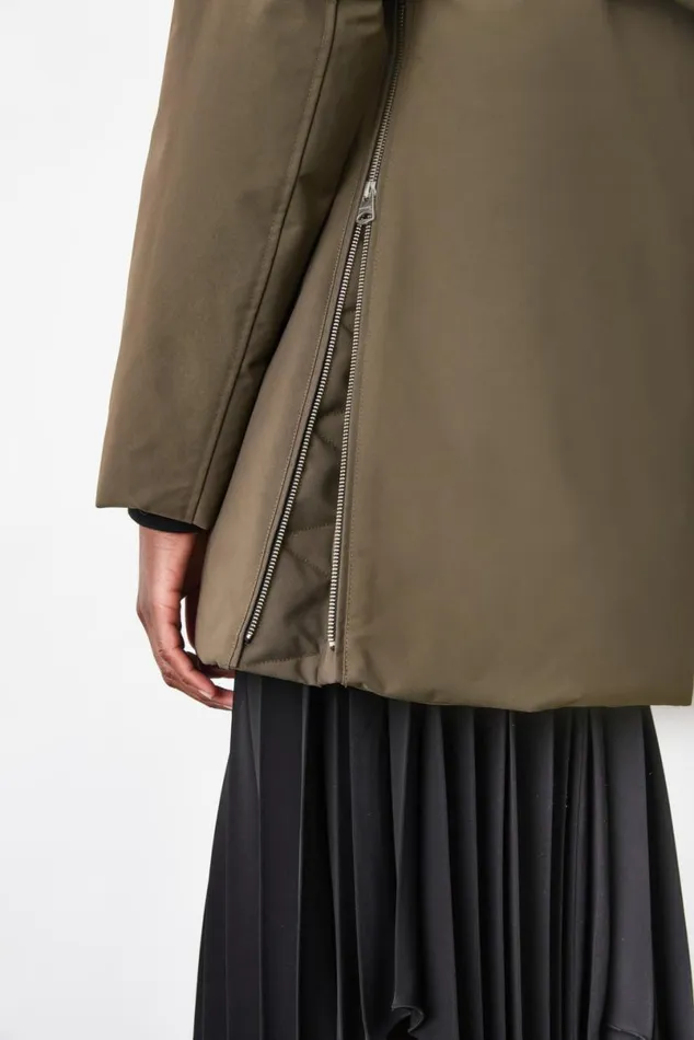 Downs and Jackets Women Mackage KINSLEE 2in1 Oversized Down Parka With Bib And Natural Fur Black