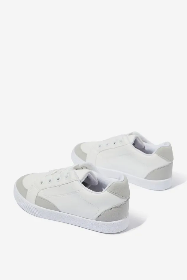 Girls 214Boys 214 Sneakers Cotton On Teddy Classic Trainer Whitegrey Nubuck