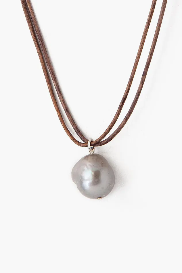 Grey Baroque Pearl On Leather Cord Necklace Women Chan Luu Necklaces