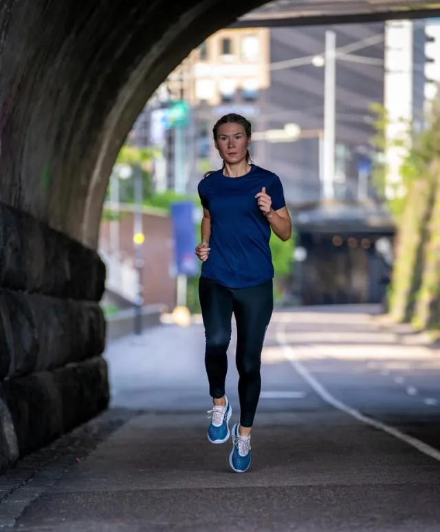 Karhu Ikoni 20 HiVo 8211 Running Shoes Women Running Shoes