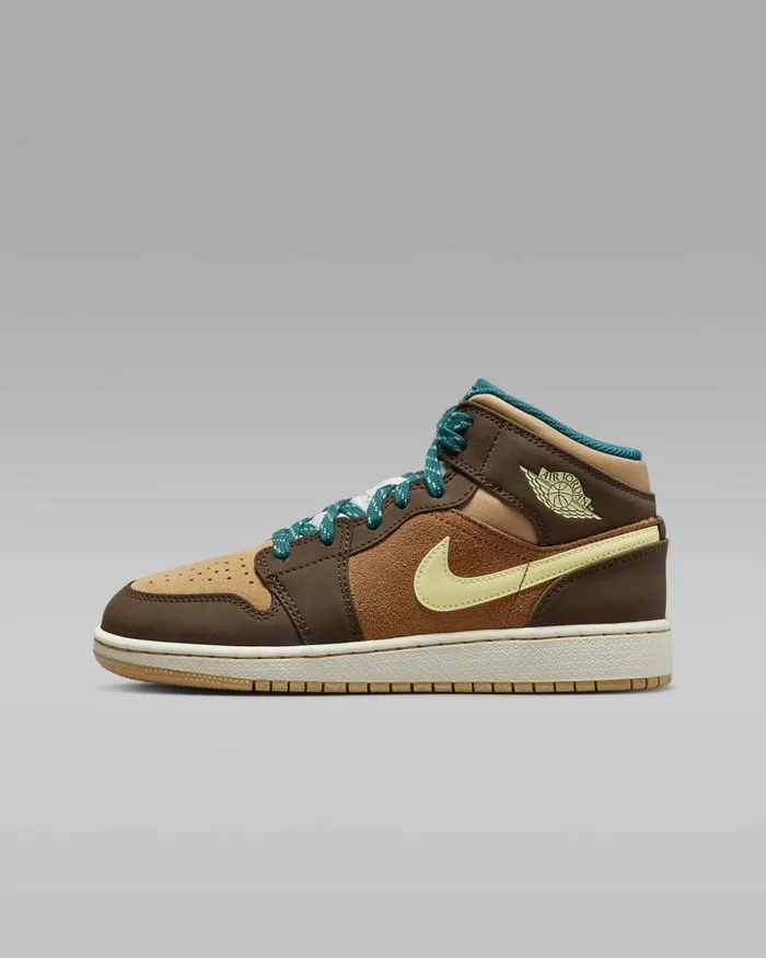 Kids Nike Jordan Air Jordan 1 Mid SE Brownale Browntwineluminous Green