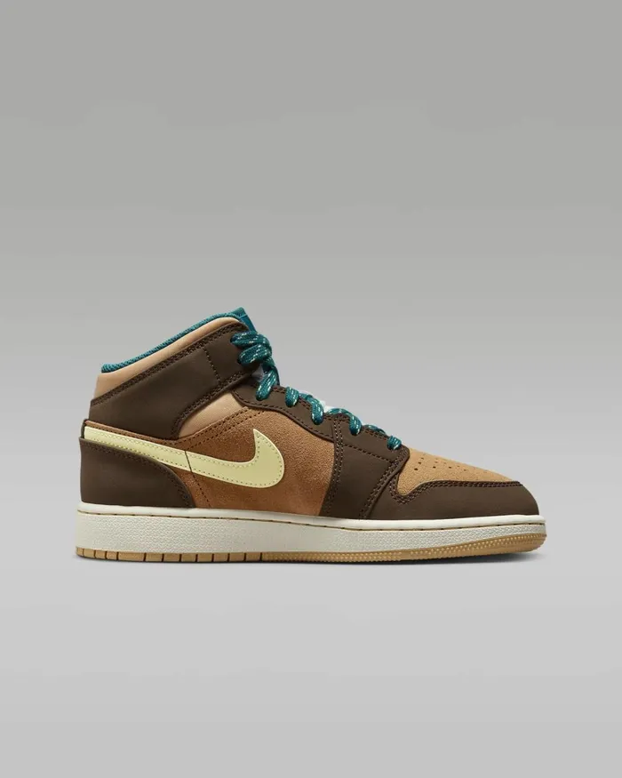 Kids Nike Jordan Air Jordan 1 Mid SE Brownale Browntwineluminous Green