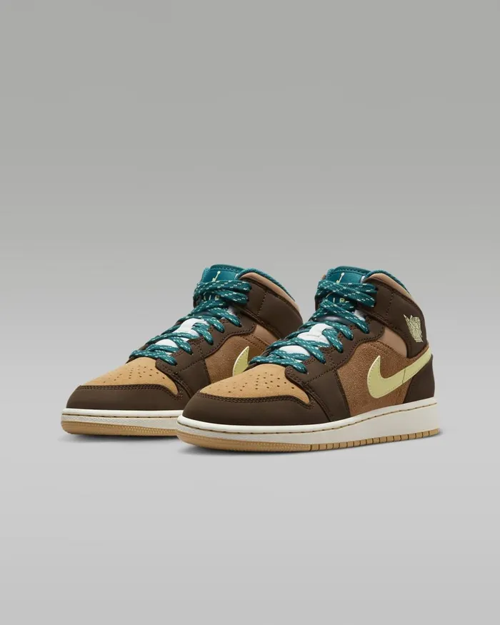 Kids Nike Jordan Air Jordan 1 Mid SE Brownale Browntwineluminous Green