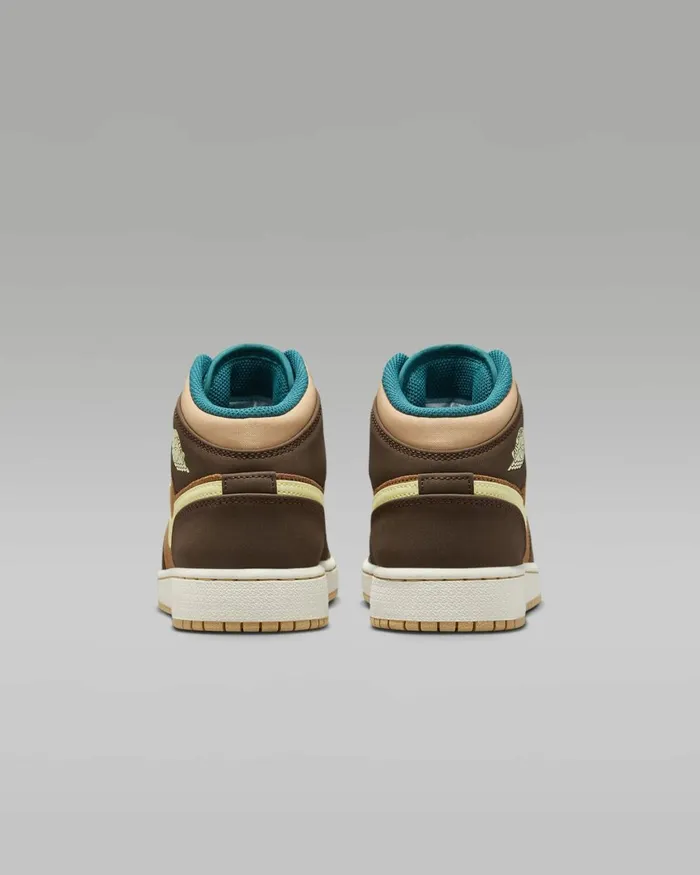 Kids Nike Jordan Air Jordan 1 Mid SE Brownale Browntwineluminous Green