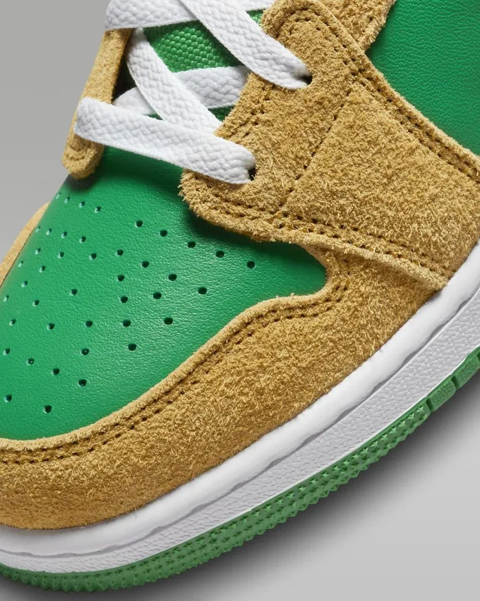Kids Nike Jordan Air Jordan 1 Mid SE Chutneylucky Greenhot Punchcelestial Gold