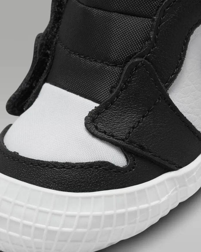 Kids Nike Jordan Jordan 1 Blackwhitelucky Green