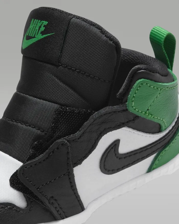 Kids Nike Jordan Jordan 1 Blackwhitelucky Green