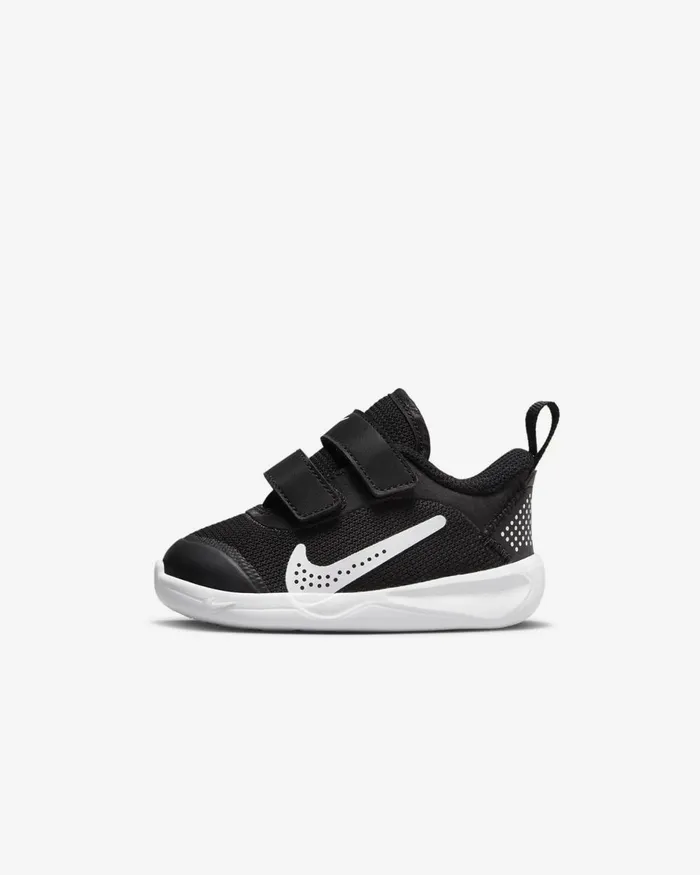 Kids Nike Running Omni MultiCourt Blackwhite