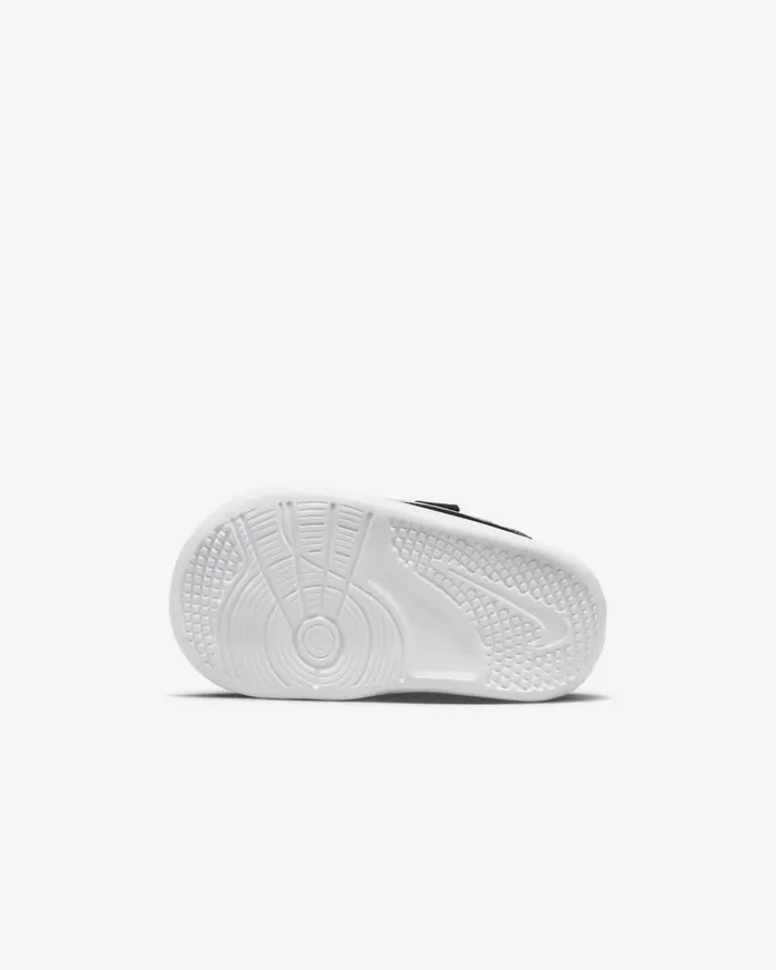 Kids Nike Running Omni MultiCourt Blackwhite