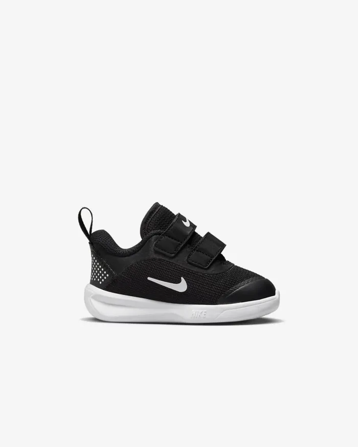 Kids Nike Running Omni MultiCourt Blackwhite