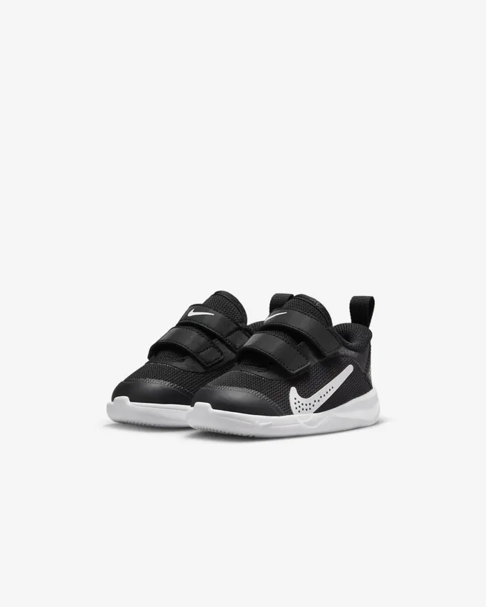 Kids Nike Running Omni MultiCourt Blackwhite