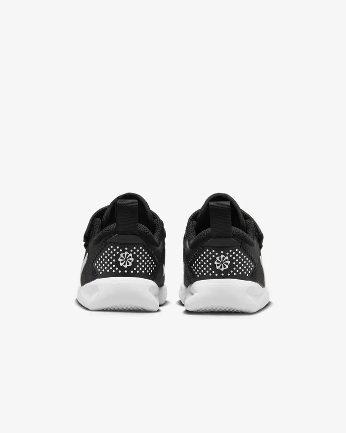 Kids Nike Running Omni MultiCourt Blackwhite