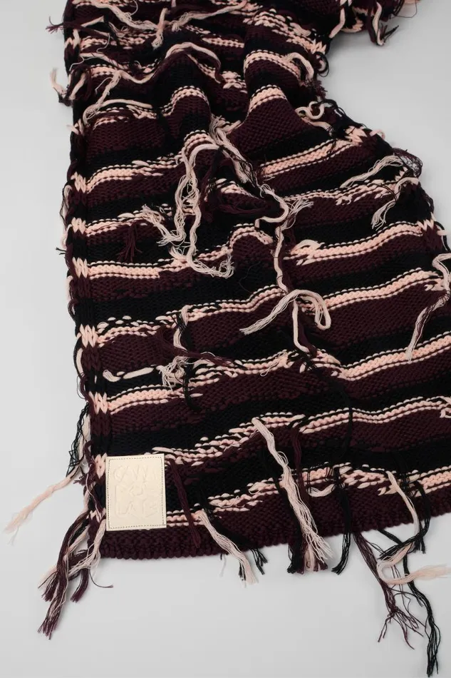 Knit Women Camper Knit Scarf Brown Intarsia Knit Scarf