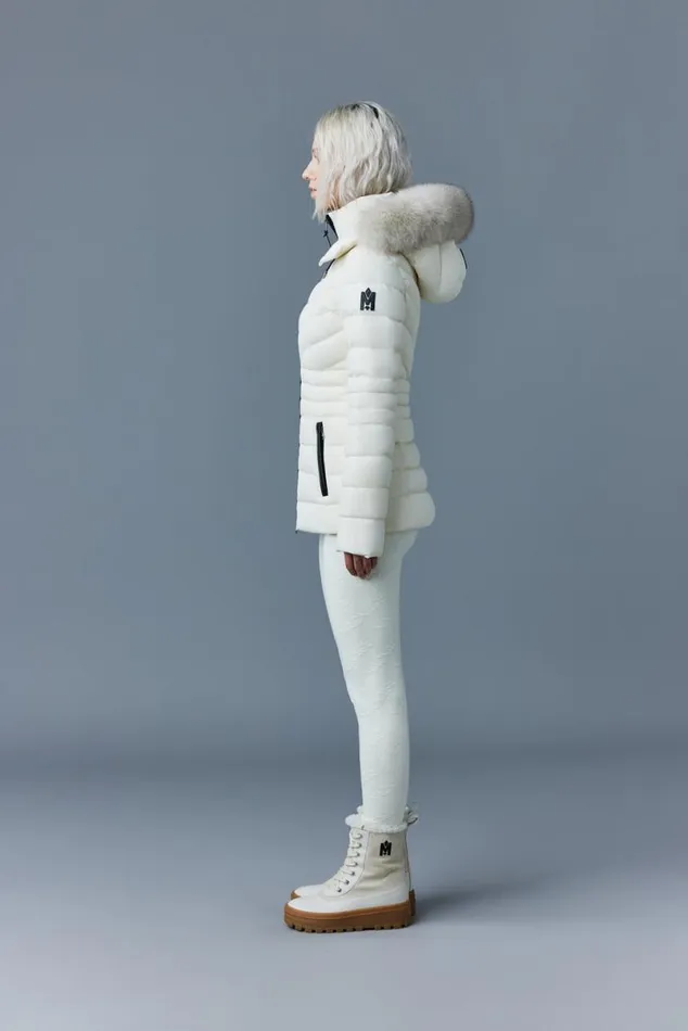 Light Down Jackets Women Mackage PATSY Agile 360 Down Jacket With Blue Fox Fur Cream