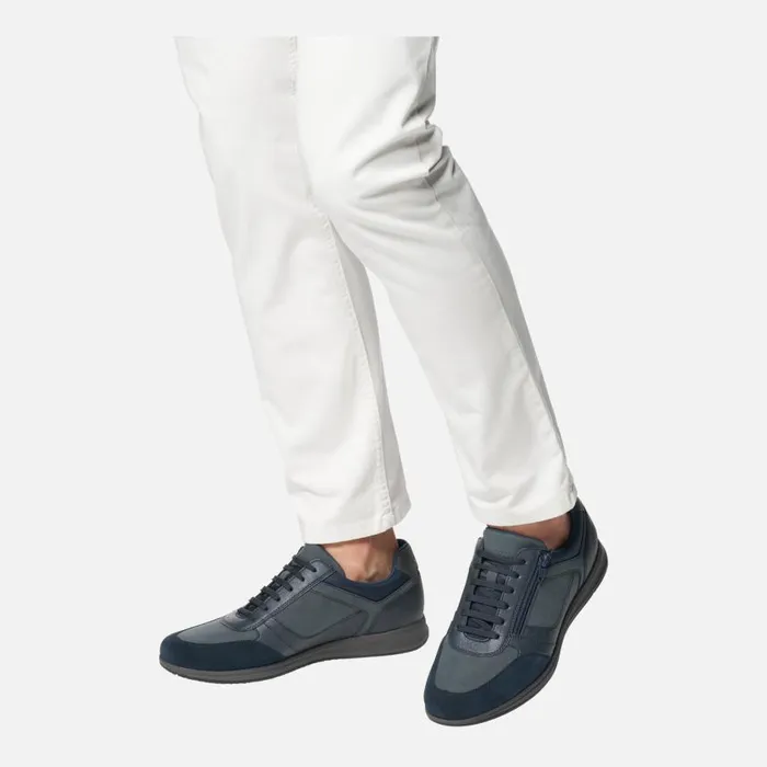 Man Geox Sneakers AVERY MAN Navy Low Top Sneakers Navy