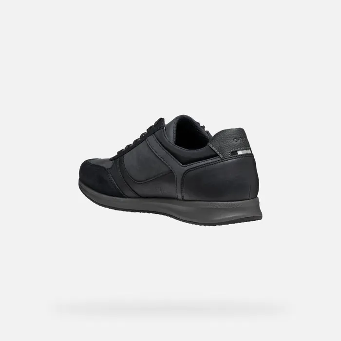 Man Geox Sneakers AVERY MAN Navy Low Top Sneakers Navy
