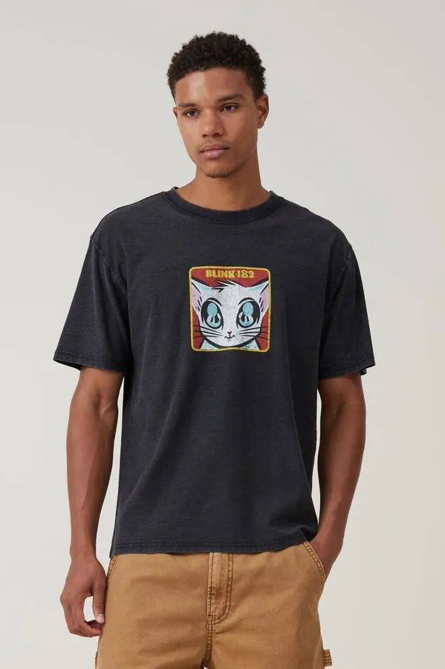 Men Graphic TShirts Cotton On Blink 182 Loose Fit TShirt Lcn Mt Blackneo Cheshire