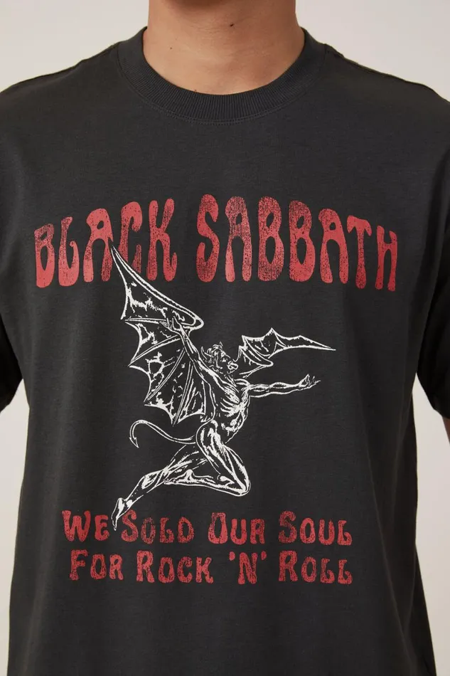 Men Graphic TShirts Cotton On Loose Fit Music TShirt Lcn Bra Washed Blackblack Sabbath Sold O