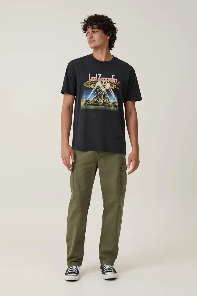 Men Graphic TShirts Cotton On Premium Loose Fit Music TShirt Lcn Pro Blackled Zeppelinoverhead