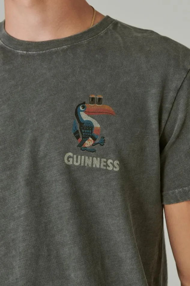 Men Lucky Brand Graphic Tees Guinness Toucan Tee Dark Shadow