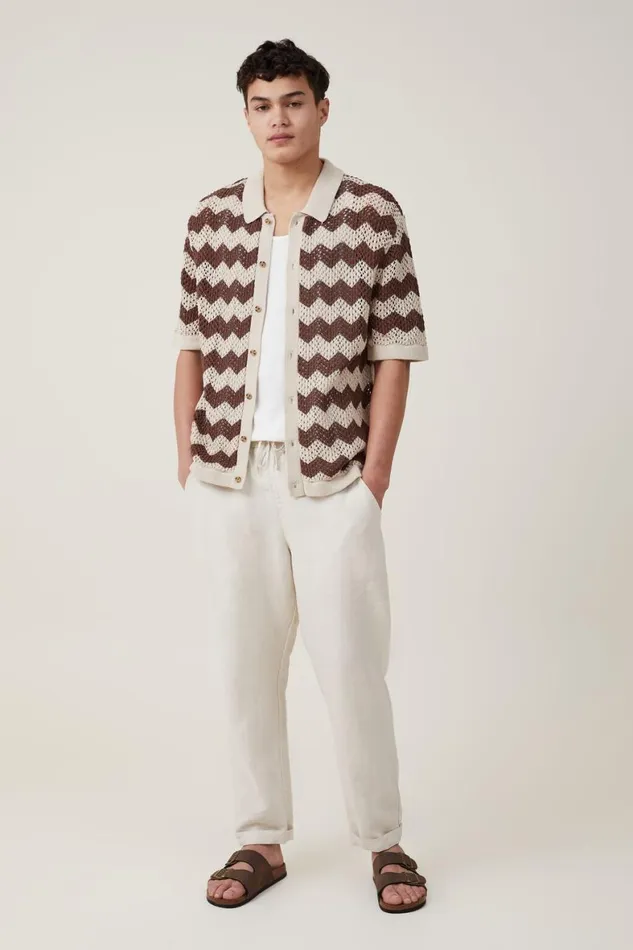 Men Shirts and Polos Cotton On Pablo Short Sleeve Shirt Chocolate Chevron