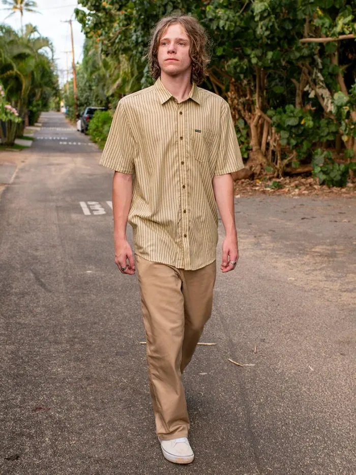 Mens Shirts and Flannels Volcom Barstone Woven Short Sleeve Shirt 8211 Grain
