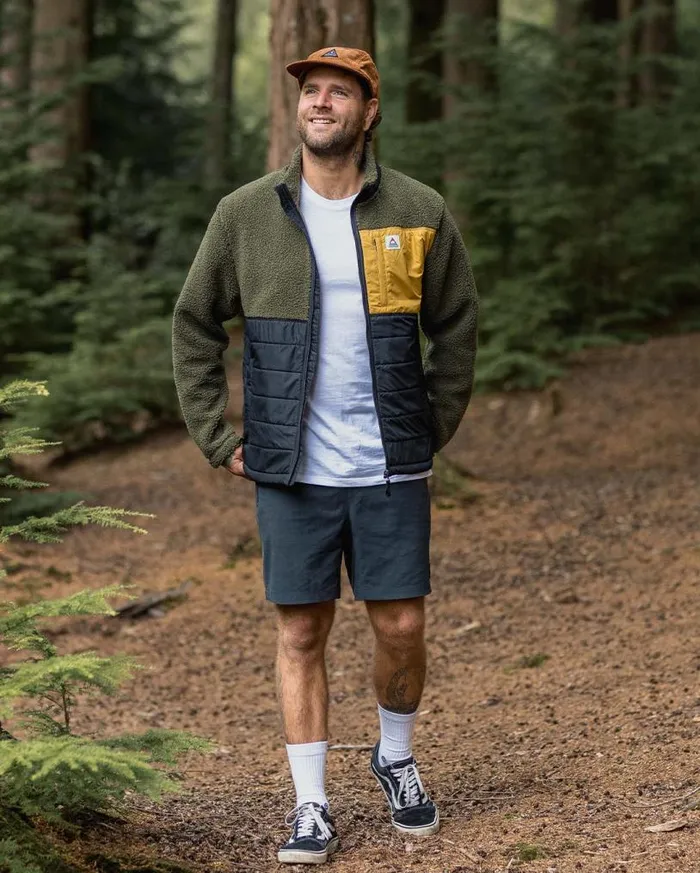 Passenger Clothing Born Explorer Recycled PolarLined Sherpa Fleece Khaki Men Fleece