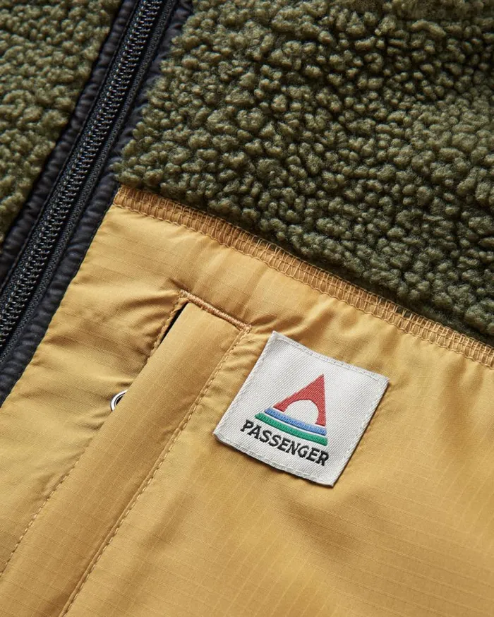 Passenger Clothing Born Explorer Recycled PolarLined Sherpa Fleece Khaki Men Fleece