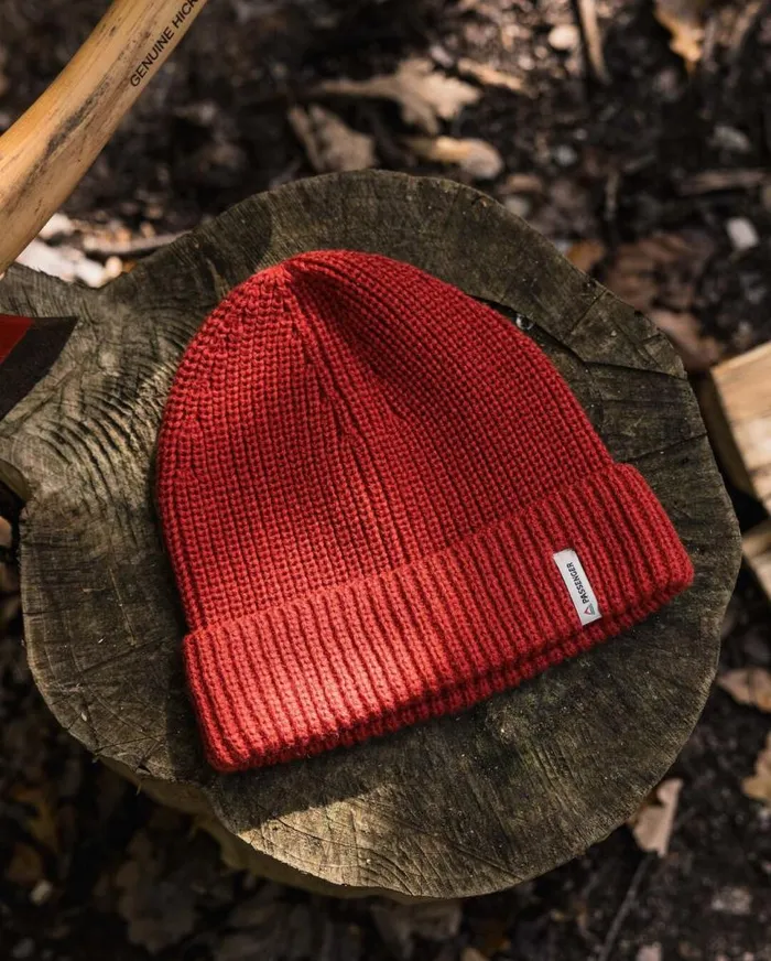 Passenger Clothing Compass Recycled 20 Beanie Cardinal WomenMen Beanies