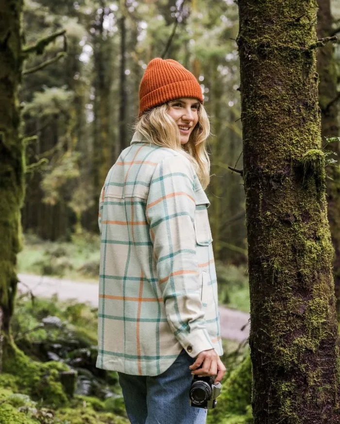Passenger Clothing Stella Organic Cotton LS Shirt Surf Spray Check Women Shirts