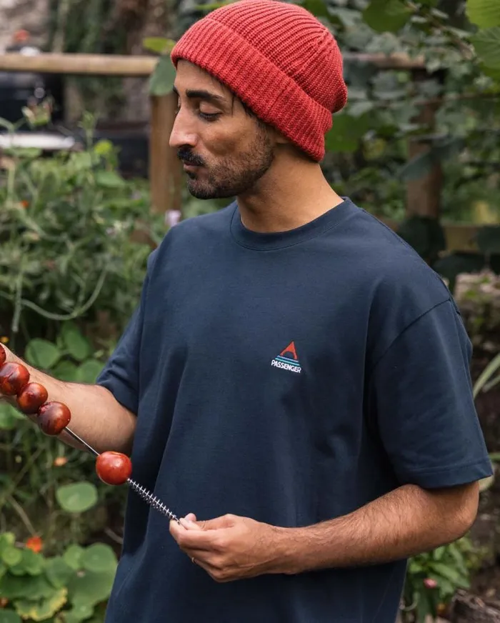 Passenger Clothing Vita Organic Relaxed Fit TShirt Deep Navy Men TShirts and Vests