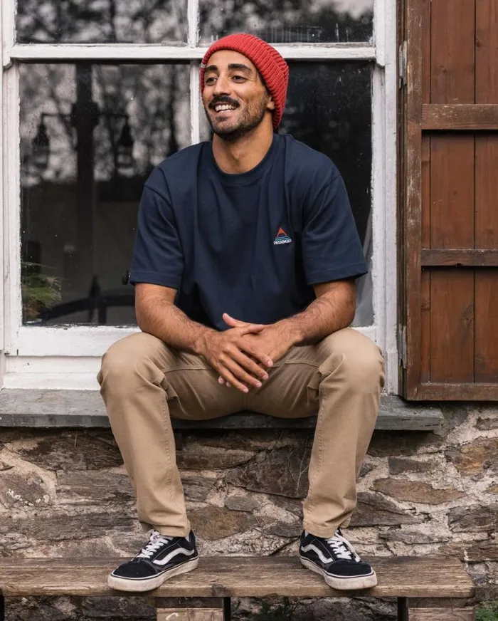 Passenger Clothing Vita Organic Relaxed Fit TShirt Deep Navy Men TShirts and Vests