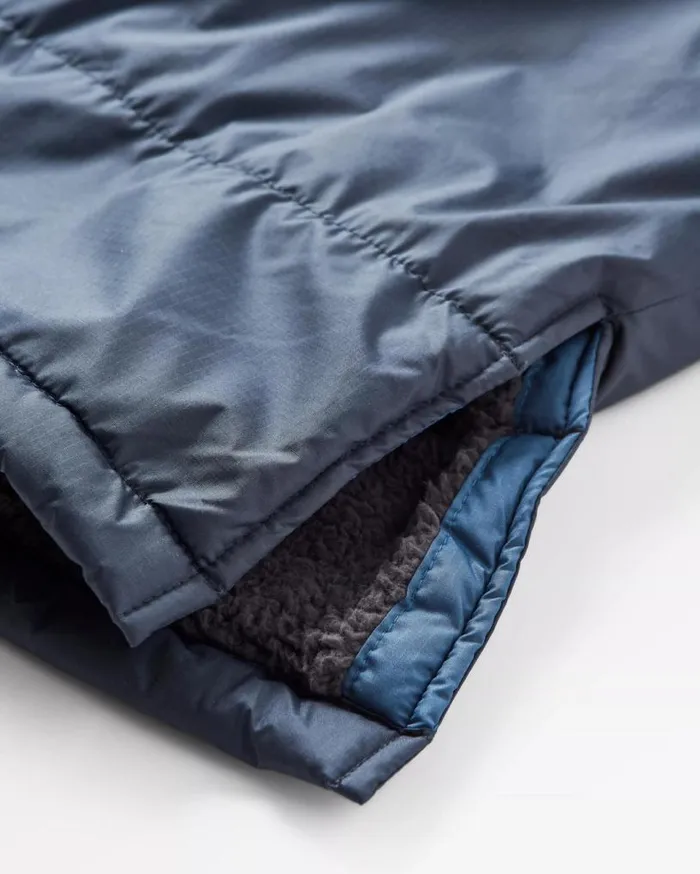 Passenger Clothing Waves Recycled Sherpa Lined Changing Robe Dark Denim Deep Navy WomenMen Changing Robes and Ponchos