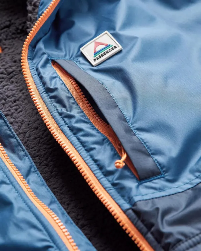 Passenger Clothing Waves Recycled Sherpa Lined Changing Robe Dark Denim Deep Navy WomenMen Changing Robes and Ponchos