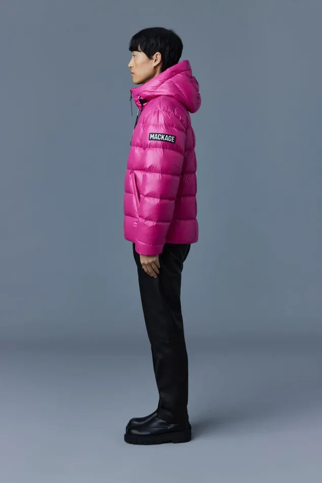Puffer Men Mackage VICTOR Lustrous Light Down Jacket With Hood For Men Emerald Puffer Men Mackage VICTOR Lustrous Light Down Jacket With Hood For Men Emerald
