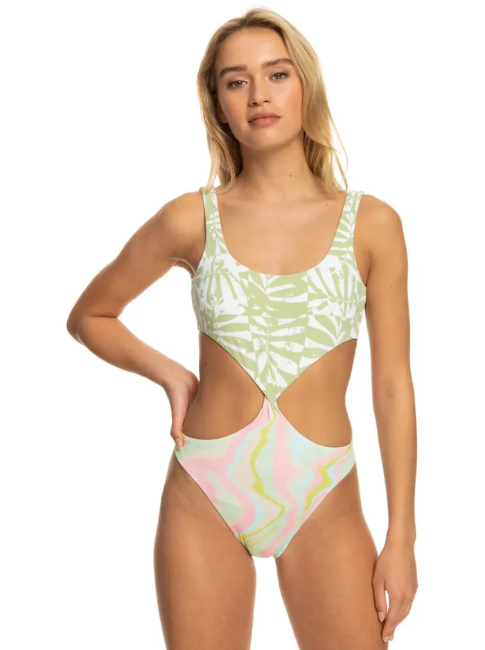 Roxy One Pieces Tropics Hype Reversible OnePiece Swimsuit Ambroisia Swirl Swim 8211 Women