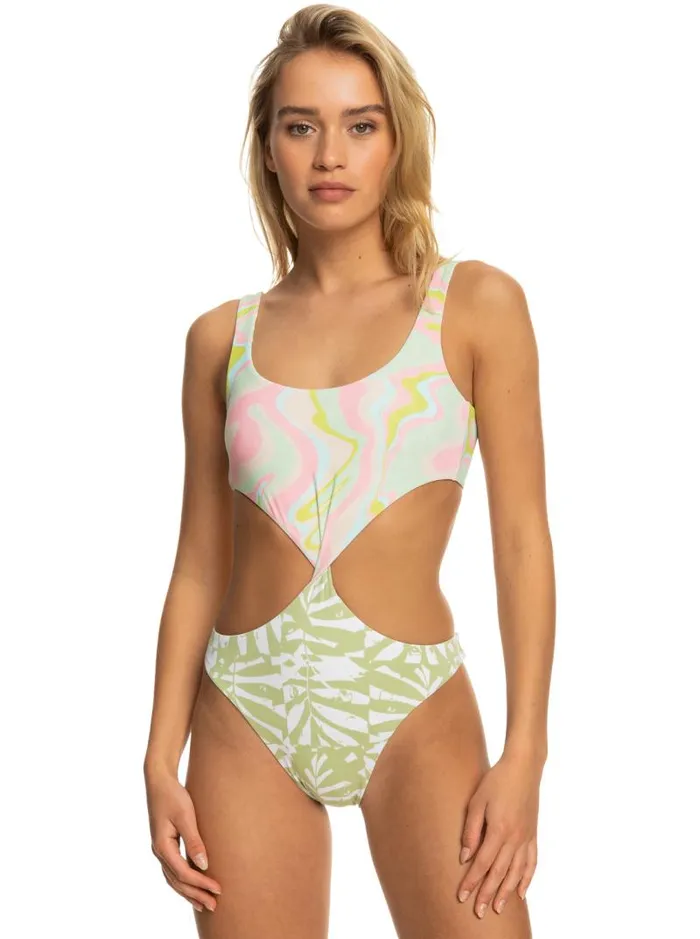 Roxy One Pieces Tropics Hype Reversible OnePiece Swimsuit Ambroisia Swirl Swim 8211 Women