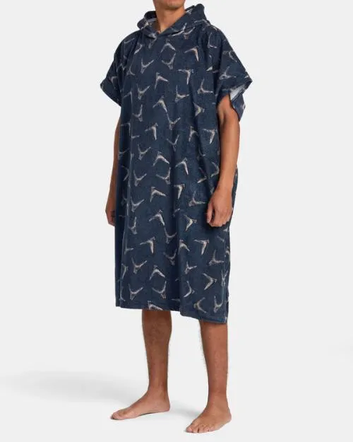 Rvca Hawaii Legend And Mana Poncho Changing Towel Moody Blue Men Other Accessories