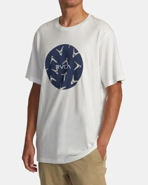Rvca Hawaii Motors Fins Tee Antique White Men Short Sleeves
