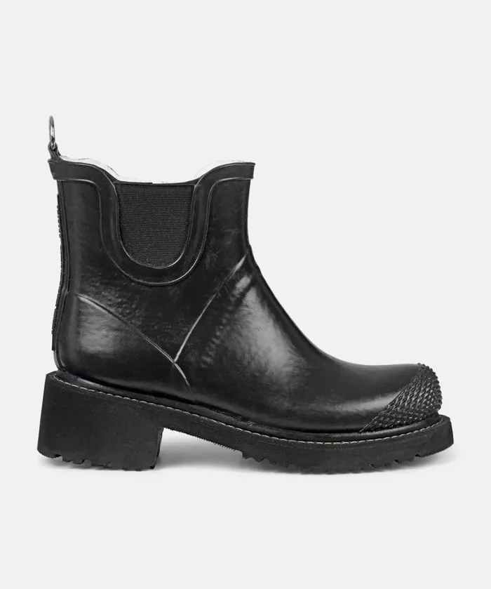 Short Rubber Boots With High Heel 8211 Black Rainboots Ilse Jacobsen Rainboots Short